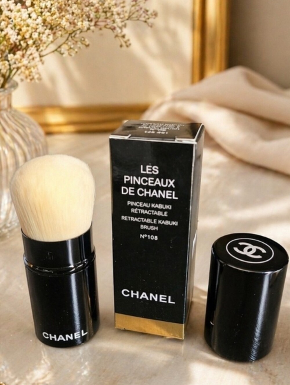 CHANEL Black & Ivory Retractable Kabuki Brush N°108 NEW